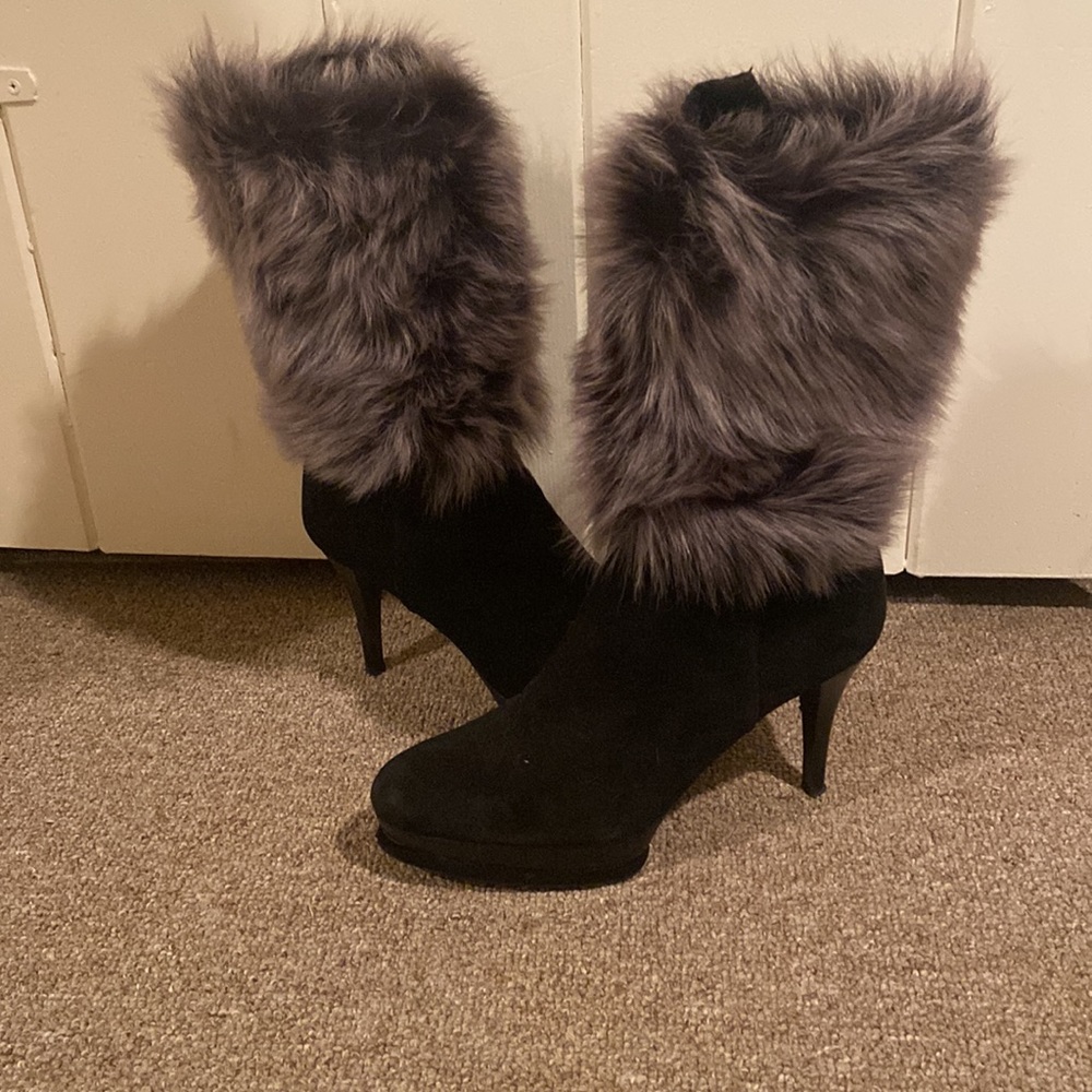 Stuart Weitzman Platform Bootie With Fur. Gorgeou… - image 3